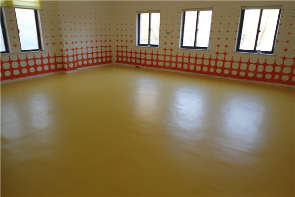 兒童地板清潔怎么省時(shí)省力？